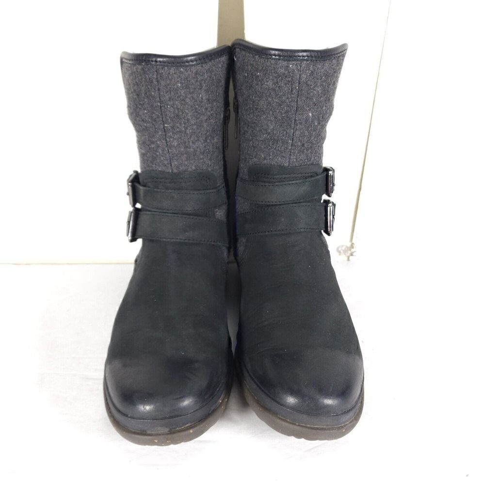 UGG Women's Robbie US 7 Waterproof Side Zip Black Buckle winter Boots - Picture 3 of 12